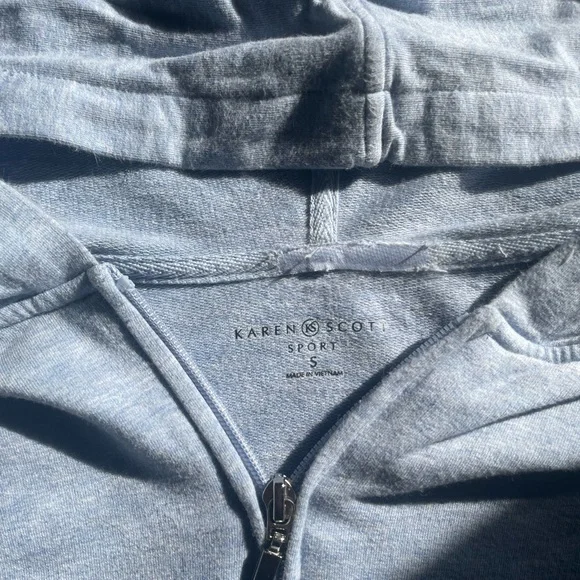 sky blue zip up - Picture 2 of 5